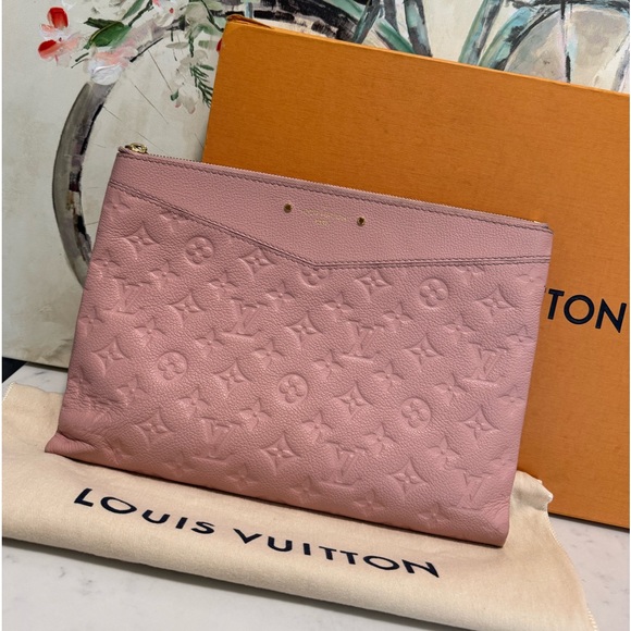 SOLD🥂JUST TODAY💐LOUIS VUITTON empreinte daily pouch rose poundre ballerina 🌸 - Picture 4 of 16